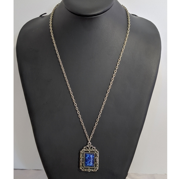 Vintage Jewelry - Long Vintage Silver & Blue Necklace